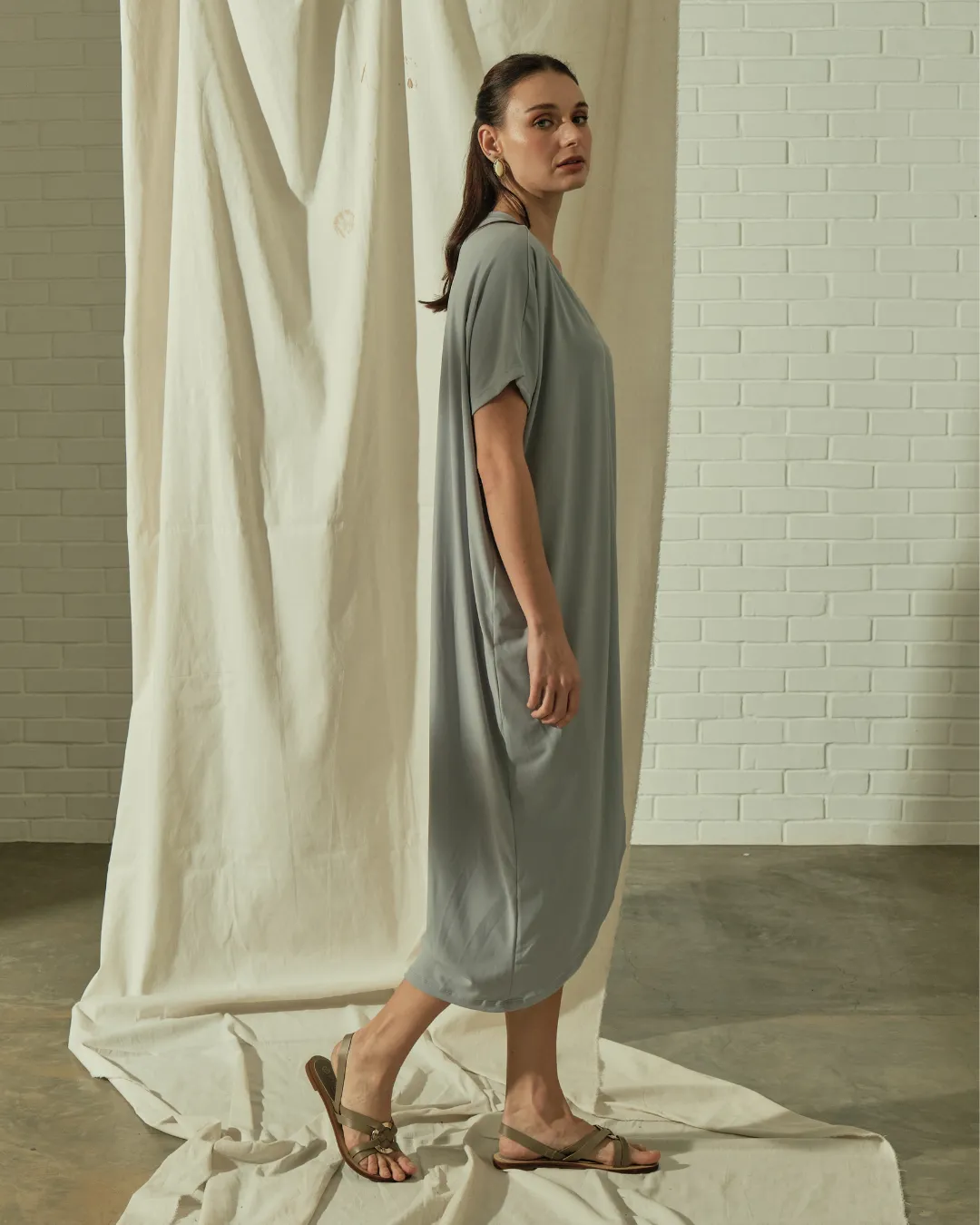 Dianara V-neck Maxi Dress