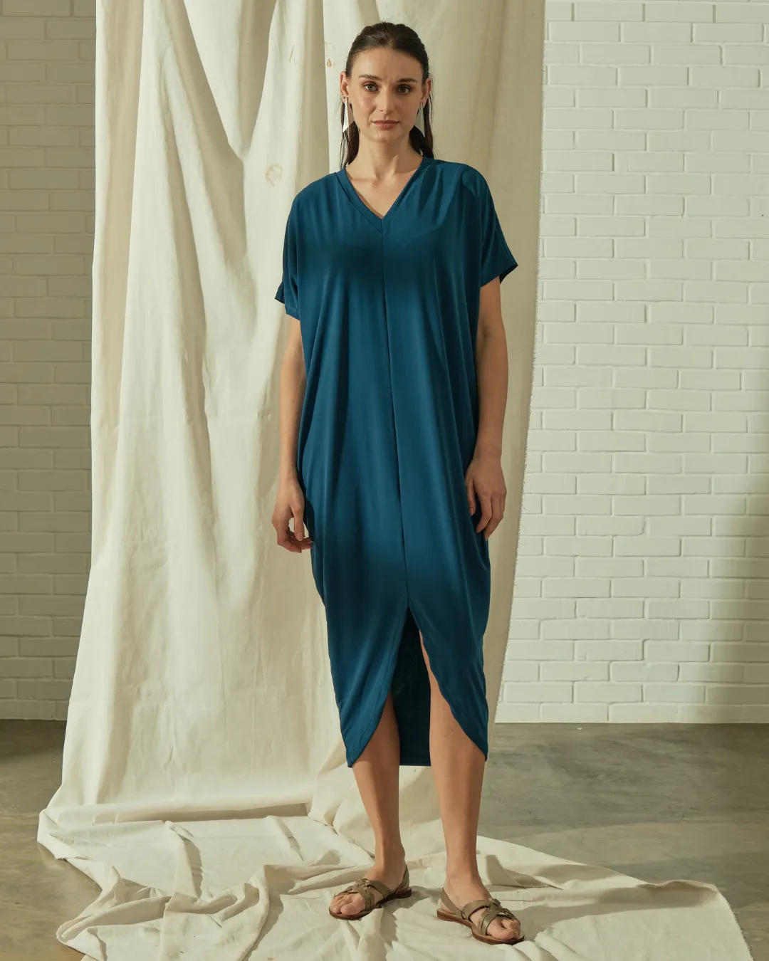 Dianara V-neck Maxi Dress