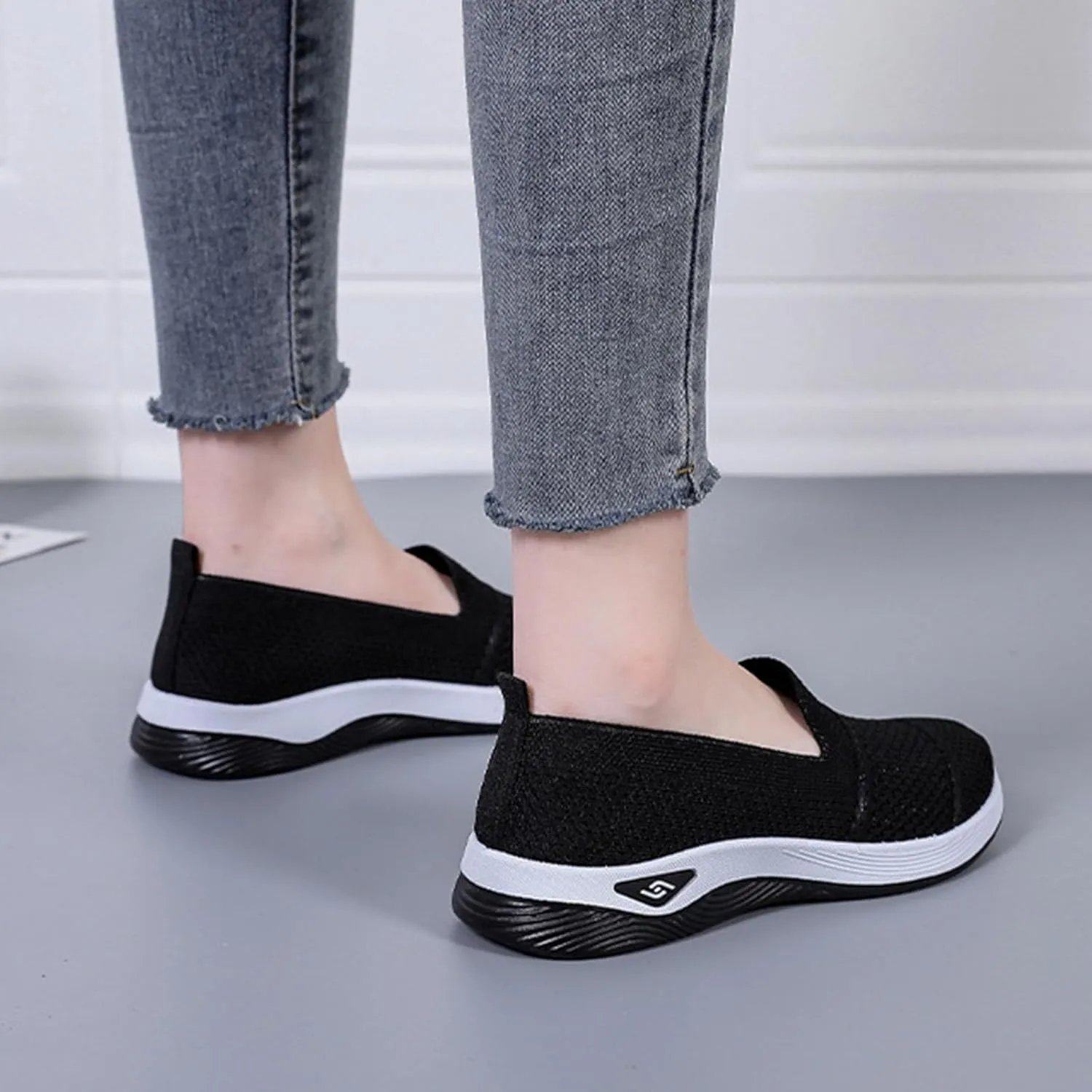 Womens Slip on Walking Shoes Non Slip Mesh Loafers Comfortable Arch Support Orthopedic Sneaker for Maternity Elderly